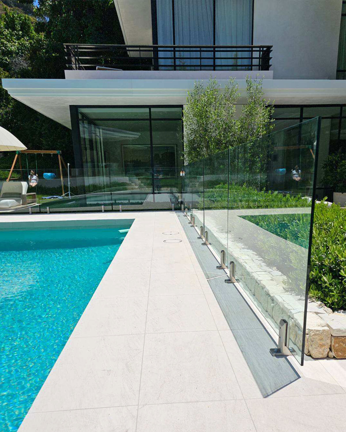 Aquaview glass fence installation